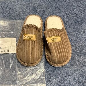 Grace Women's Brown Slippers